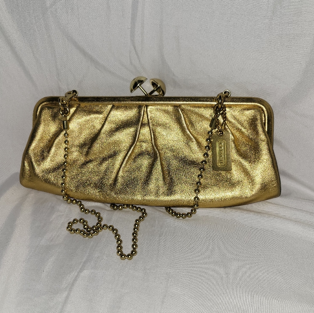 Gold clutch